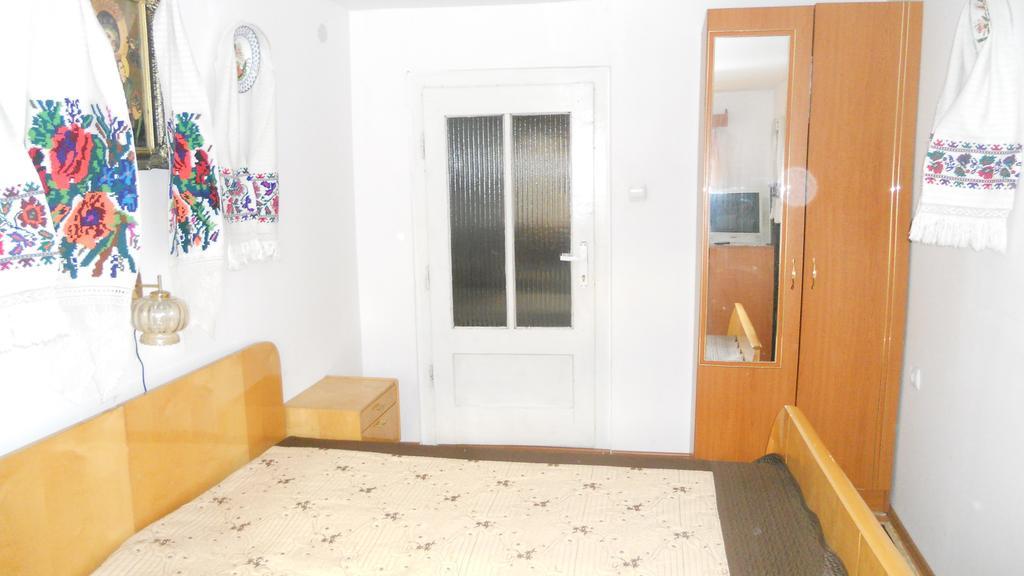 Busta House Hotel Bogdan Voda Room photo