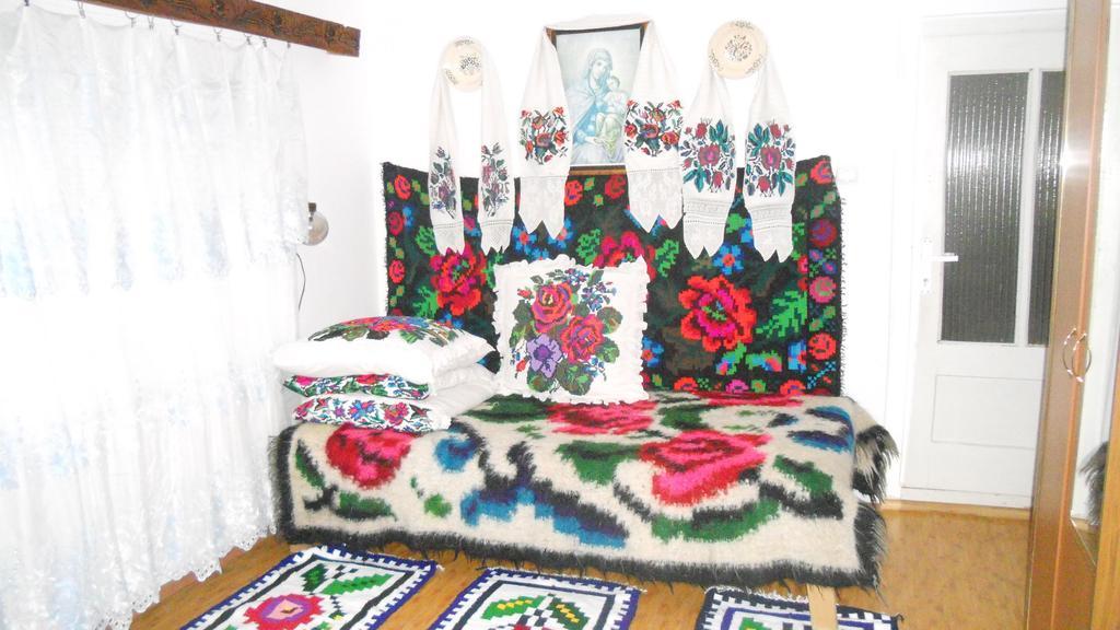 Busta House Hotel Bogdan Voda Room photo